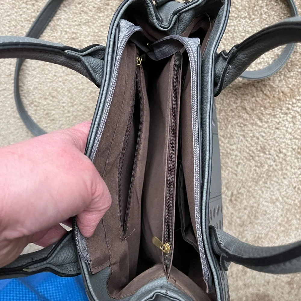 Purse - Picture 3 of 3